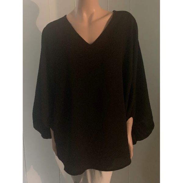 3/4 Puff Sleeve V-Neck Blouse